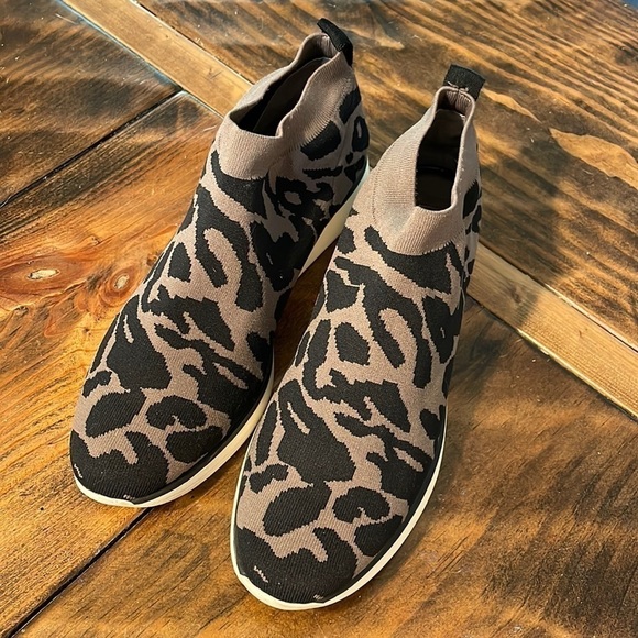 Louise et Cie Breyson Tan Leopard Print Sneaker size 9.5 - Picture 6 of 11